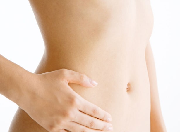 Body contouring of the abdomen and hips. Tummy Tuck and Liposuction - Dr  Girlado